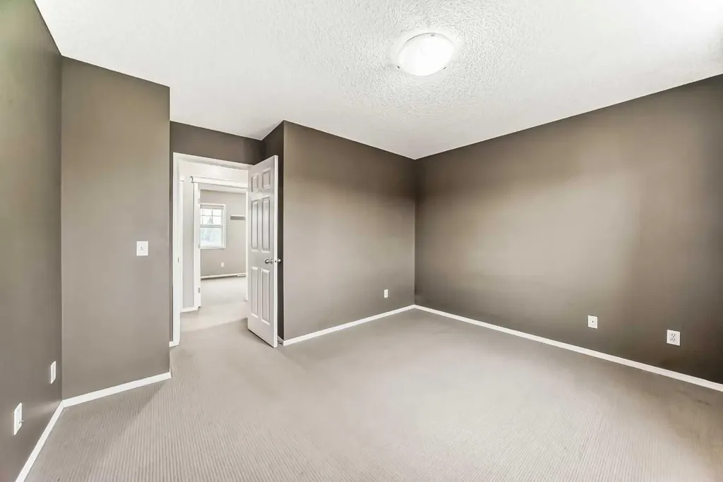 189 Copperstone Circle SE Calgary AB T2Z 0G8