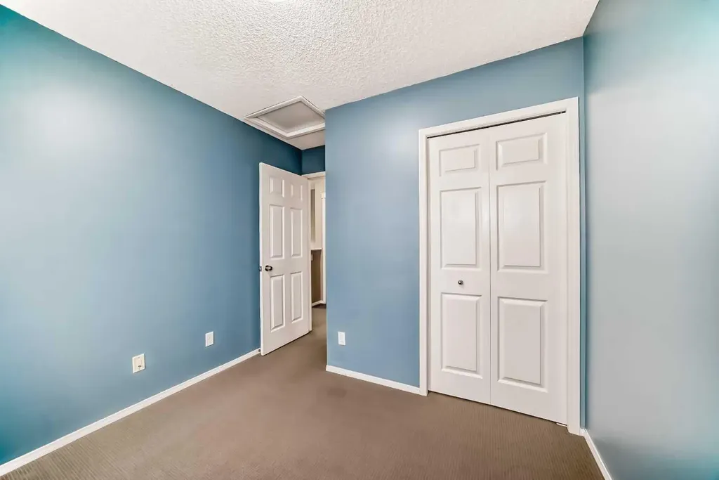189 Copperstone Circle SE Calgary AB T2Z 0G8