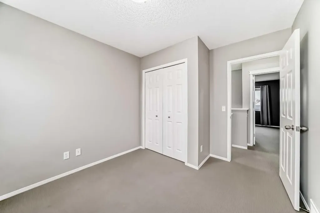 189 Copperstone Circle SE Calgary AB T2Z 0G8
