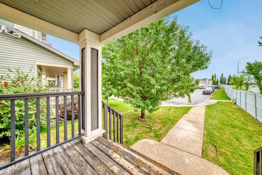 189 Copperstone Circle SE Calgary AB T2Z 0G8