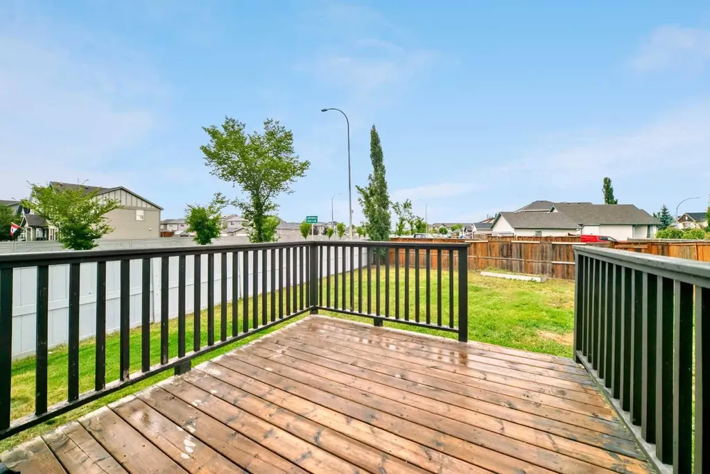 189 Copperstone Circle SE Calgary AB T2Z 0G8