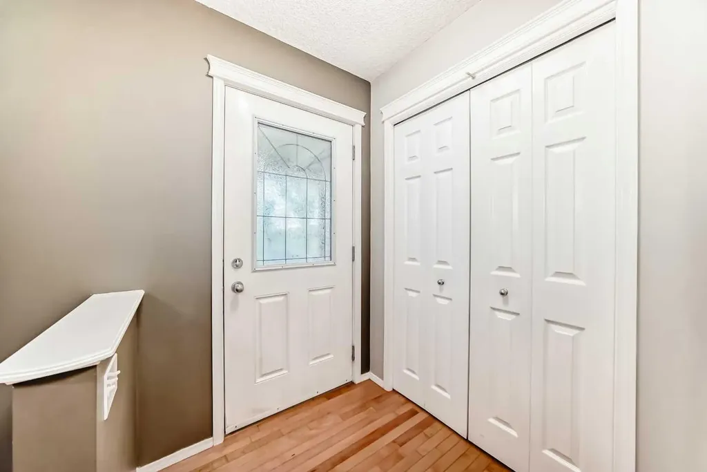 189 Copperstone Circle SE Calgary AB T2Z 0G8