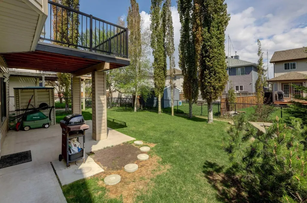 189 Citadel Crest Park NW Calgary AB T3G 4N1