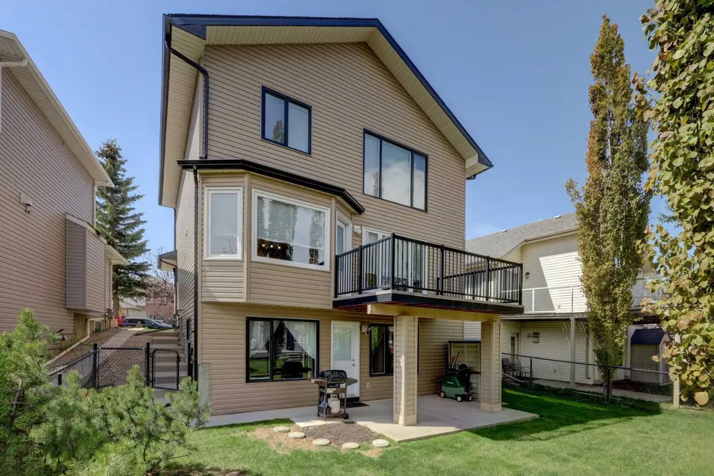 189 Citadel Crest Park NW Calgary AB T3G 4N1