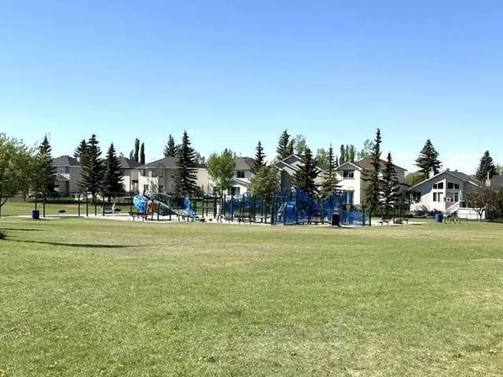 189 Citadel Crest Park NW Calgary AB T3G 4N1