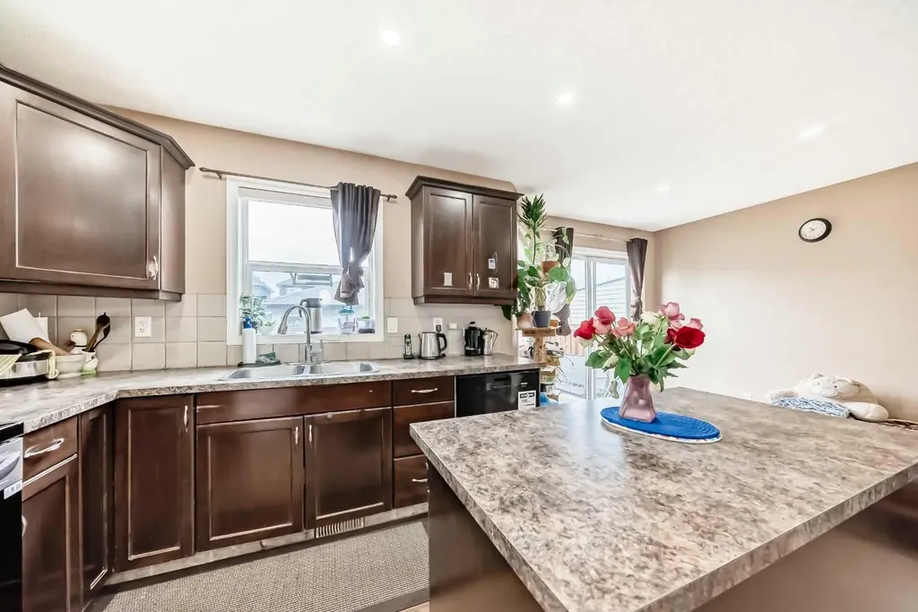1066 Taradale Drive NE Calgary AB T3J 0B2