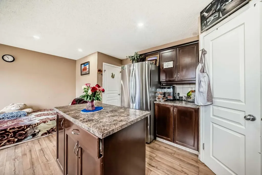 1066 Taradale Drive NE Calgary AB T3J 0B2