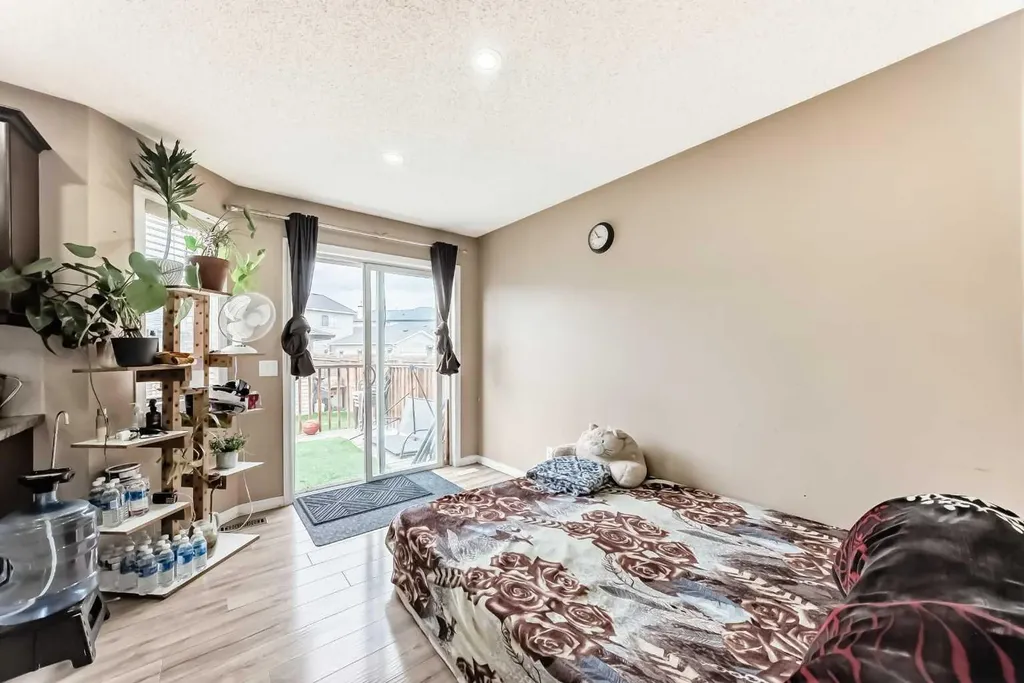 1066 Taradale Drive NE Calgary AB T3J 0B2