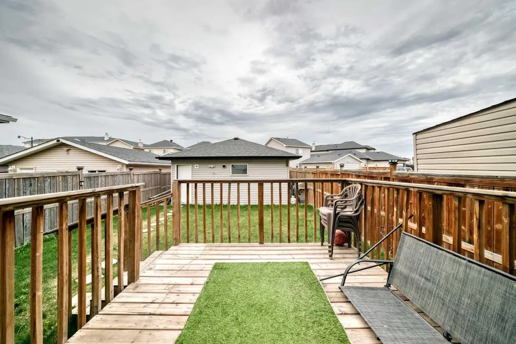 1066 Taradale Drive NE Calgary AB T3J 0B2