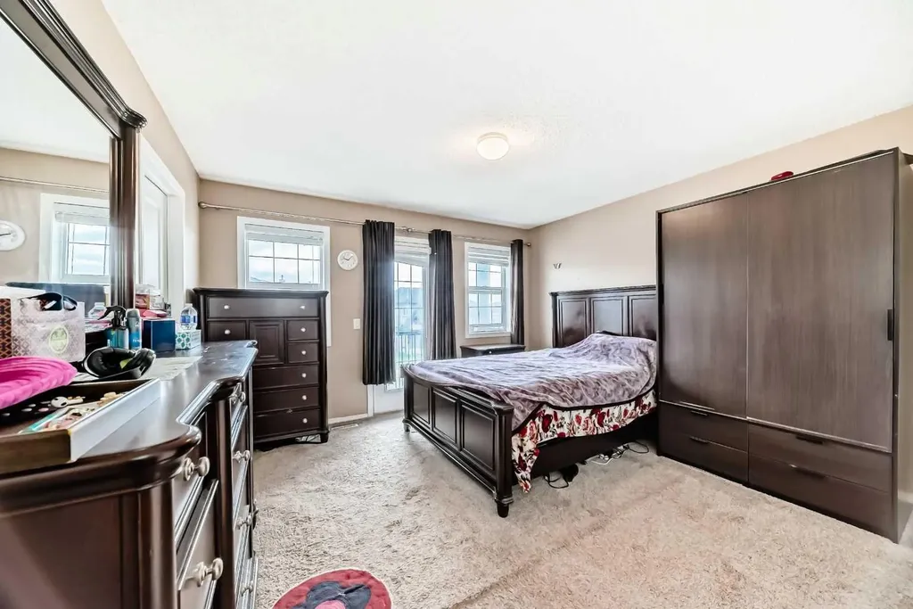1066 Taradale Drive NE Calgary AB T3J 0B2
