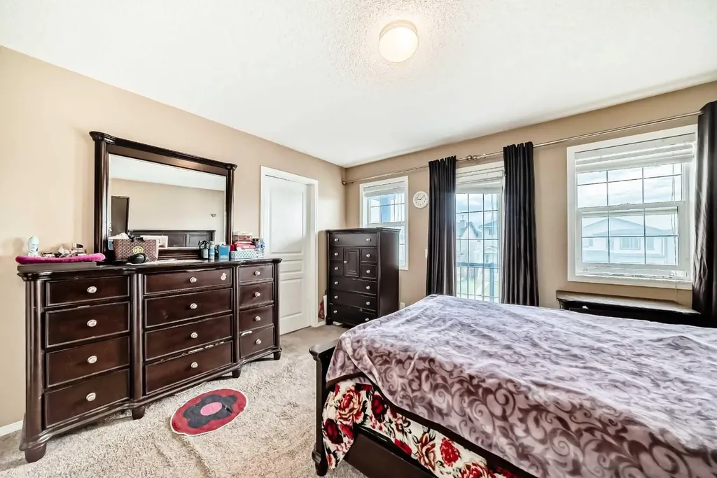 1066 Taradale Drive NE Calgary AB T3J 0B2