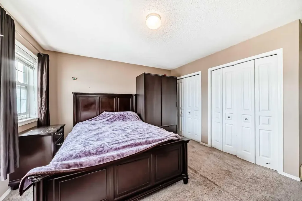 1066 Taradale Drive NE Calgary AB T3J 0B2