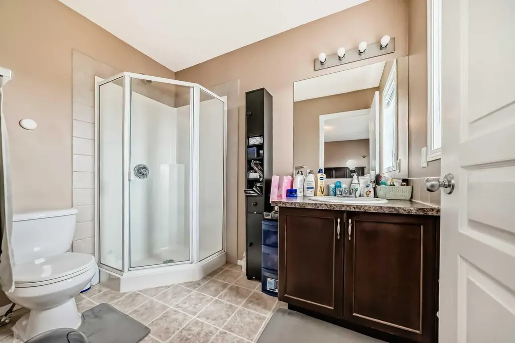 1066 Taradale Drive NE Calgary AB T3J 0B2