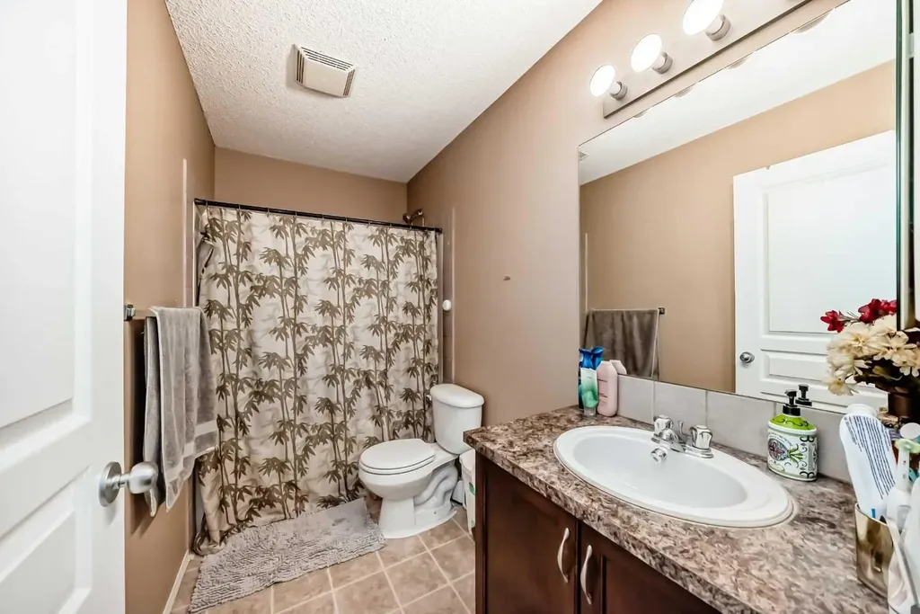 1066 Taradale Drive NE Calgary AB T3J 0B2