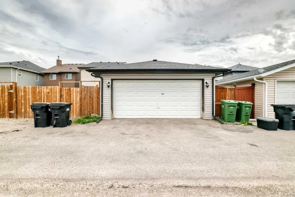 1066 Taradale Drive NE Calgary AB T3J 0B2