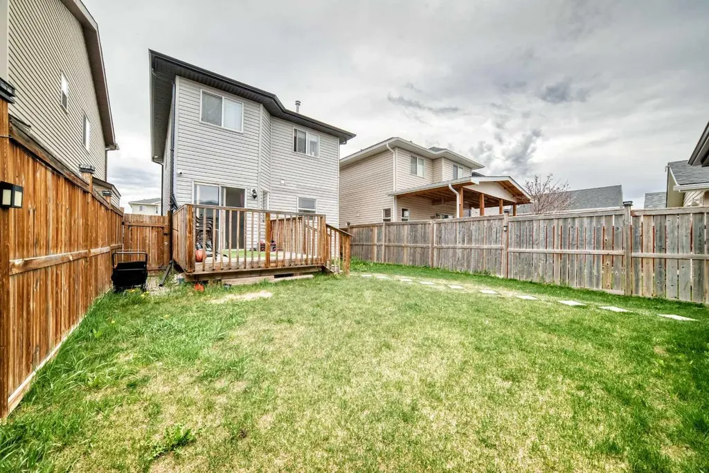 1066 Taradale Drive NE Calgary AB T3J 0B2