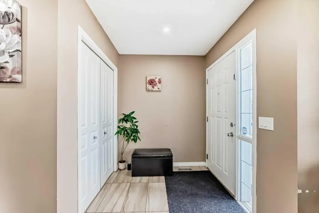 1066 Taradale Drive NE Calgary AB T3J 0B2