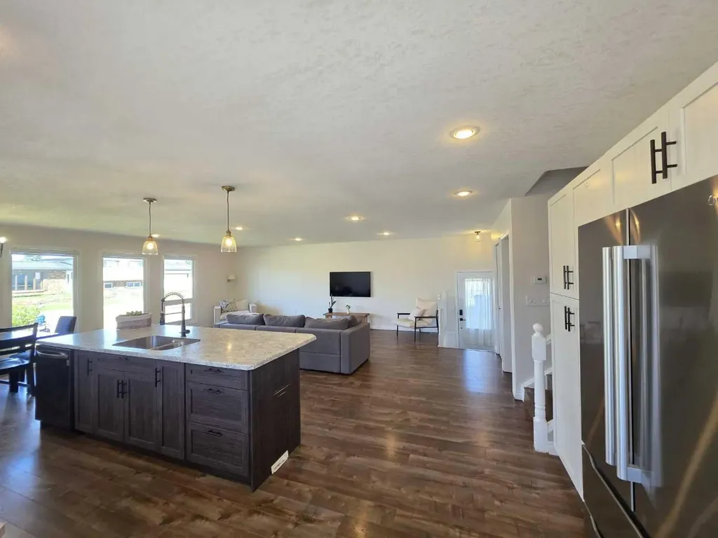 1601 3 Avenue Wainwright AB T9W 1J3