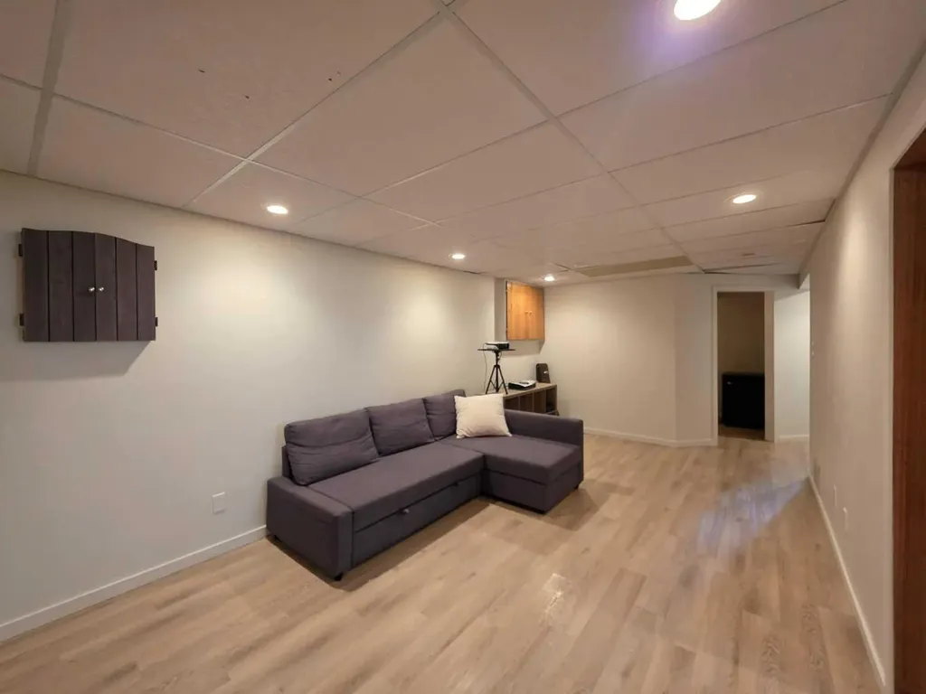 1601 3 Avenue Wainwright AB T9W 1J3