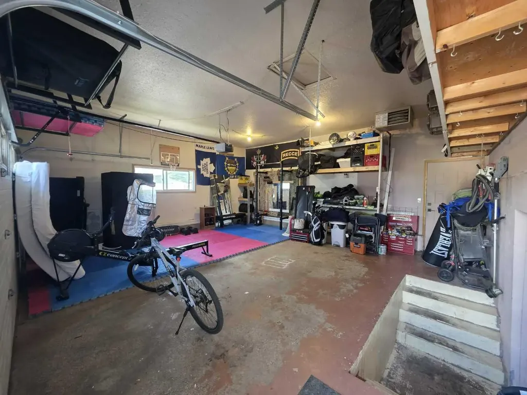 1601 3 Avenue Wainwright AB T9W 1J3