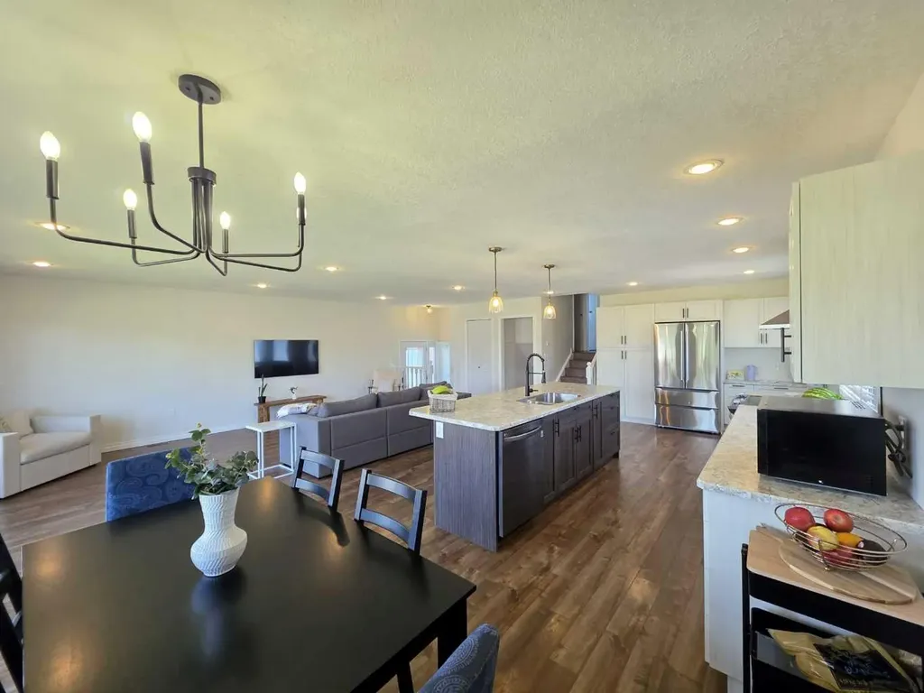 1601 3 Avenue Wainwright AB T9W 1J3
