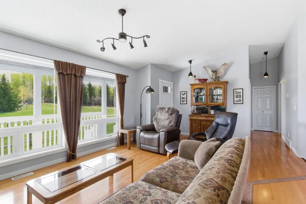 29302 Range Road 51 Rural Mountain View County AB T0M 2E0