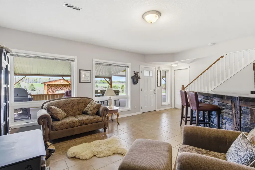 29302 Range Road 51 Rural Mountain View County AB T0M 2E0