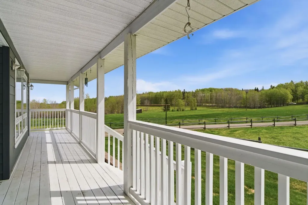 29302 Range Road 51 Rural Mountain View County AB T0M 2E0