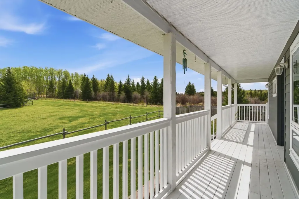 29302 Range Road 51 Rural Mountain View County AB T0M 2E0