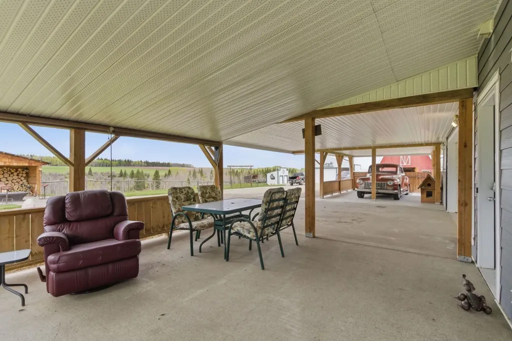 29302 Range Road 51 Rural Mountain View County AB T0M 2E0