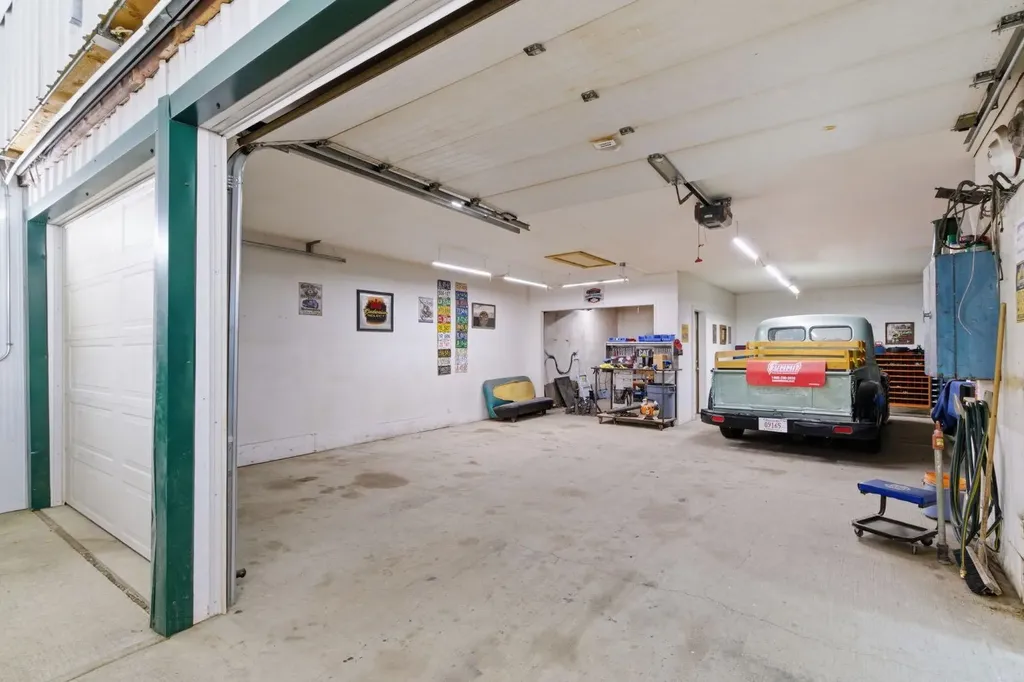 29302 Range Road 51 Rural Mountain View County AB T0M 2E0