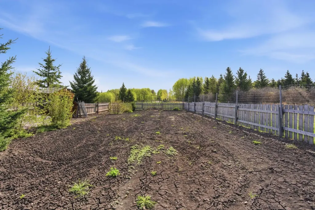 29302 Range Road 51 Rural Mountain View County AB T0M 2E0