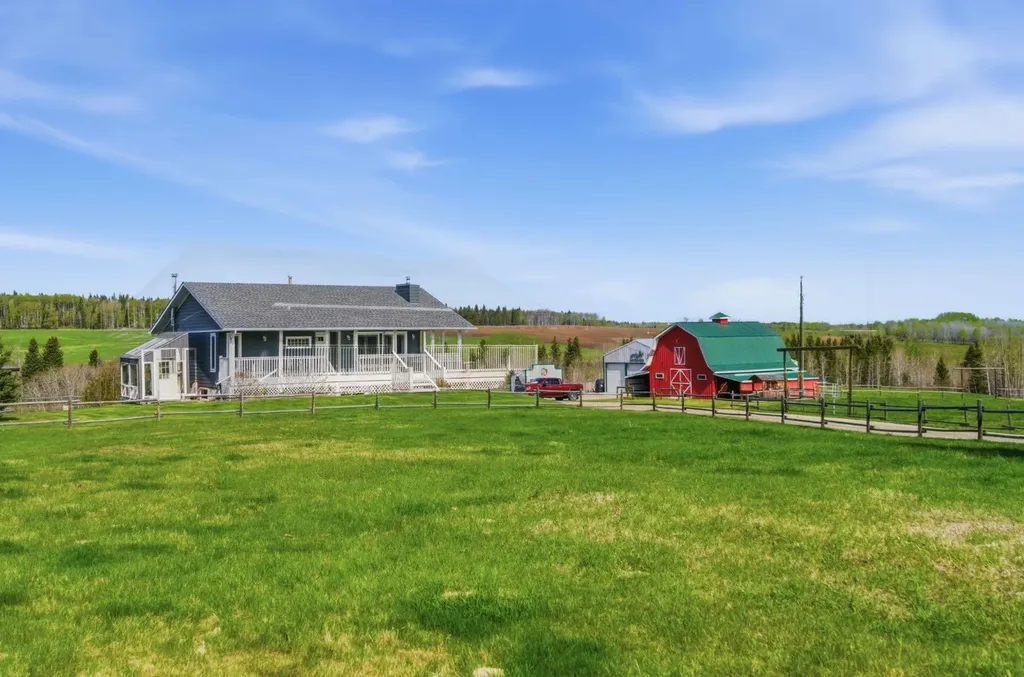 29302 Range Road 51 Rural Mountain View County AB T0M 2E0
