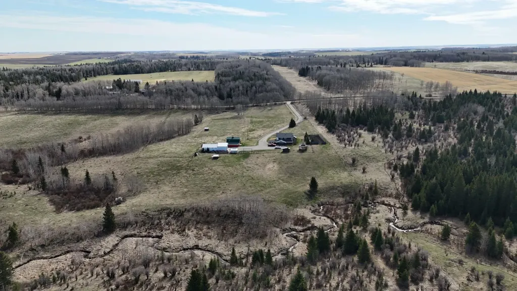 29302 Range Road 51 Rural Mountain View County AB T0M 2E0