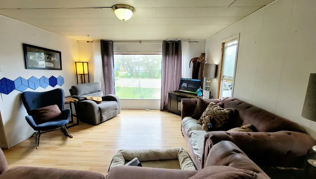 74 North Star Drive Sylvan Lake AB T4S 1J4