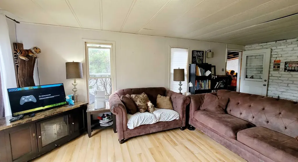 74 North Star Drive Sylvan Lake AB T4S 1J4