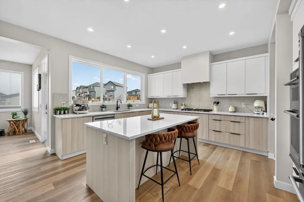 19 Legacy Reach View SE Calgary AB T2X 4T6