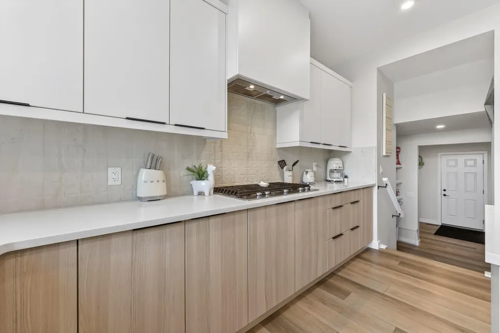 19 Legacy Reach View SE Calgary AB T2X 4T6