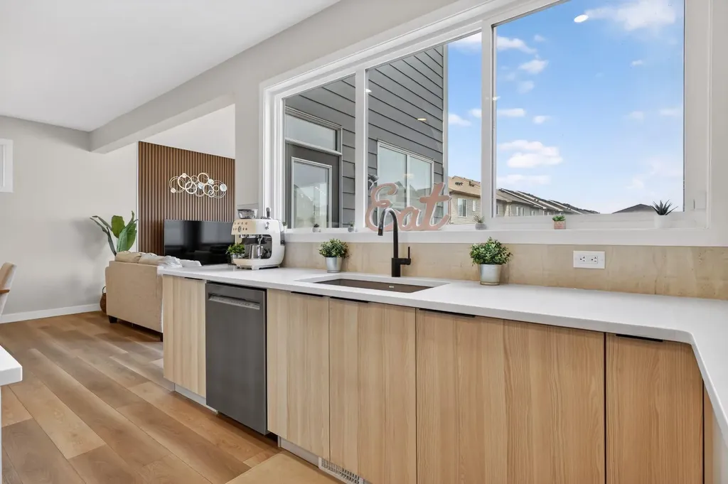 19 Legacy Reach View SE Calgary AB T2X 4T6