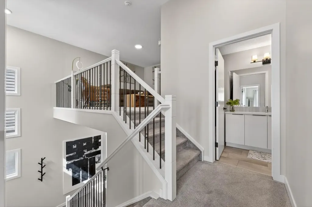 19 Legacy Reach View SE Calgary AB T2X 4T6