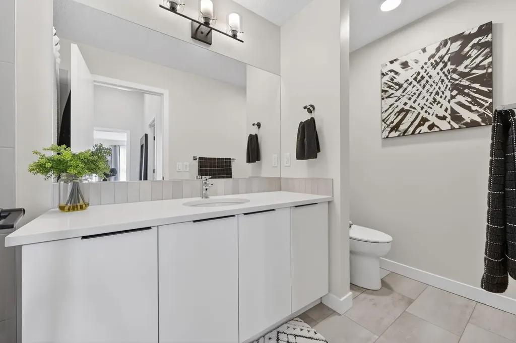 19 Legacy Reach View SE Calgary AB T2X 4T6