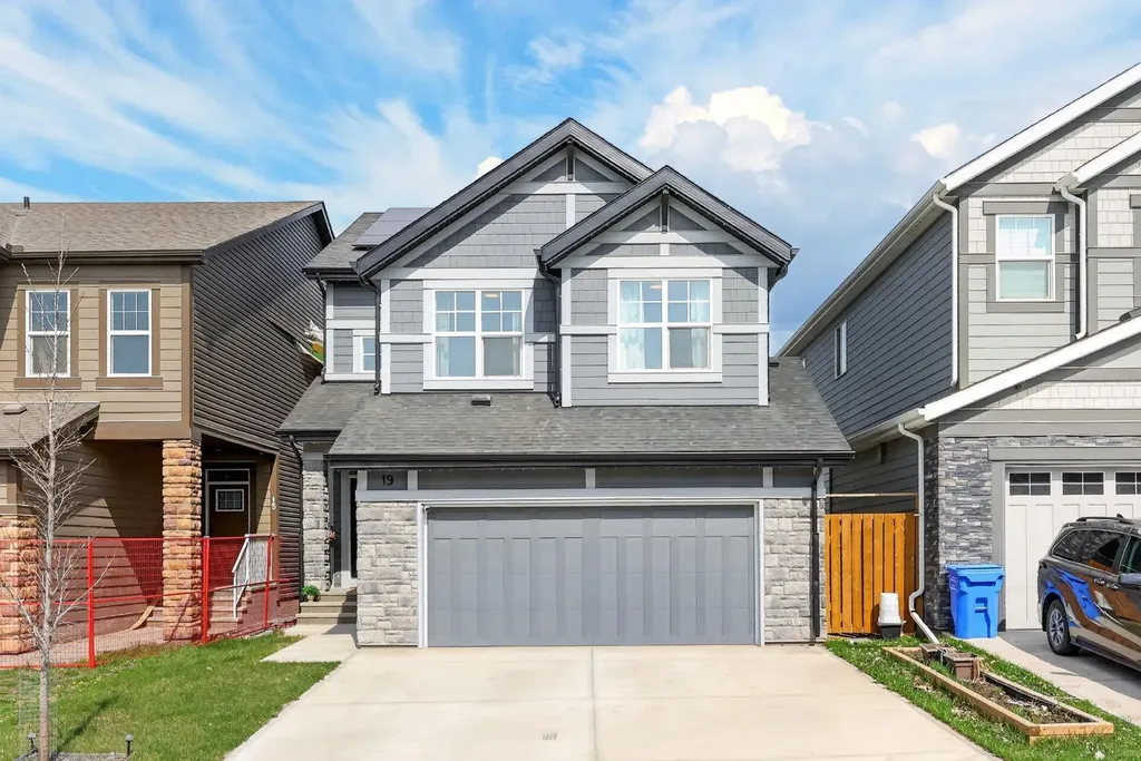 19 Legacy Reach View SE Calgary AB T2X 4T6