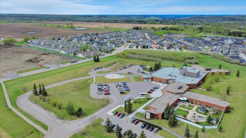 141 Ridgestone Lane Diamond Valley AB T0L0H0