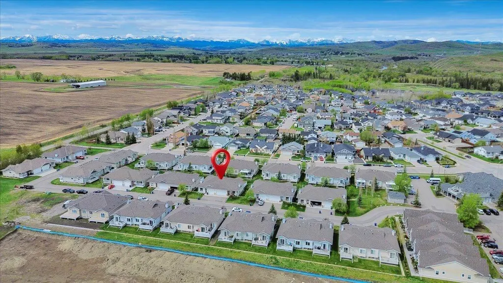141 Ridgestone Lane Diamond Valley AB T0L0H0