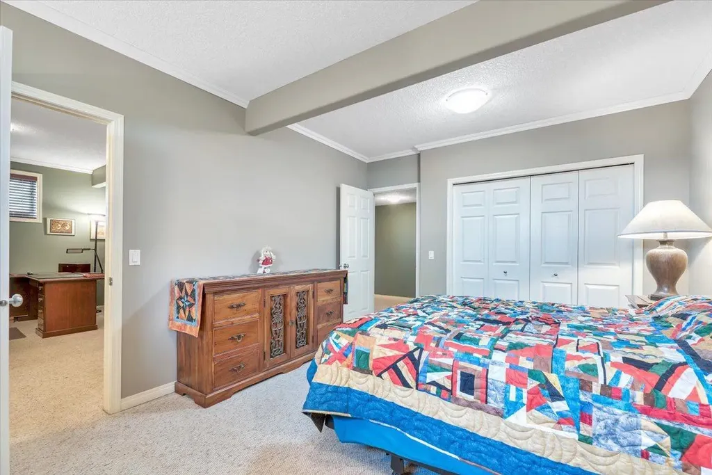 141 Ridgestone Lane Diamond Valley AB T0L0H0