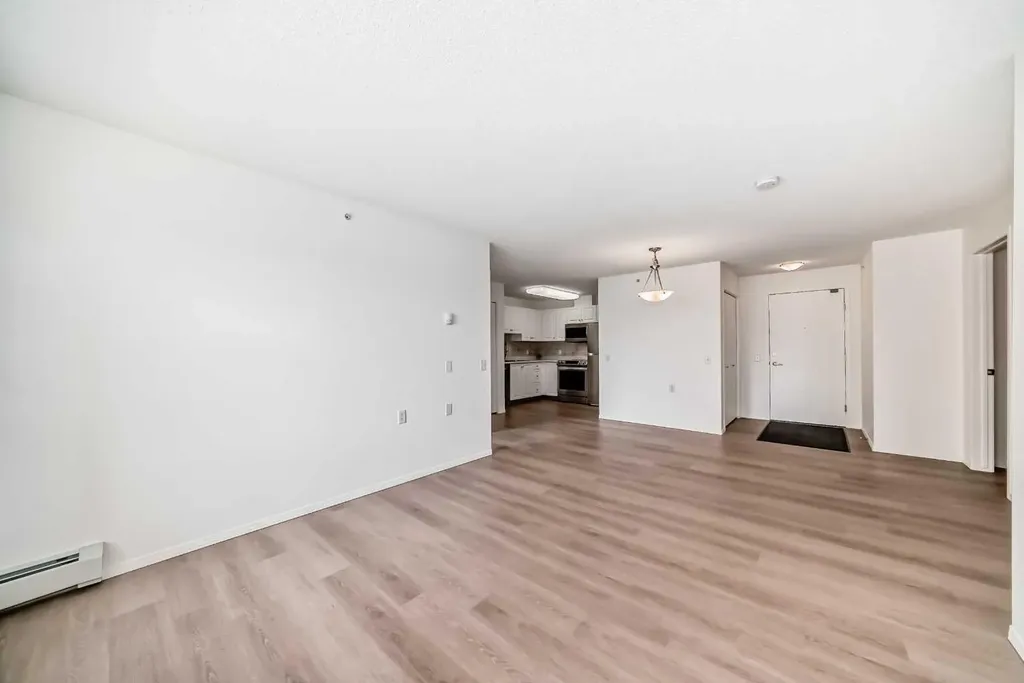 5000 Somervale Court SW Calgary AB T2Y 4M1