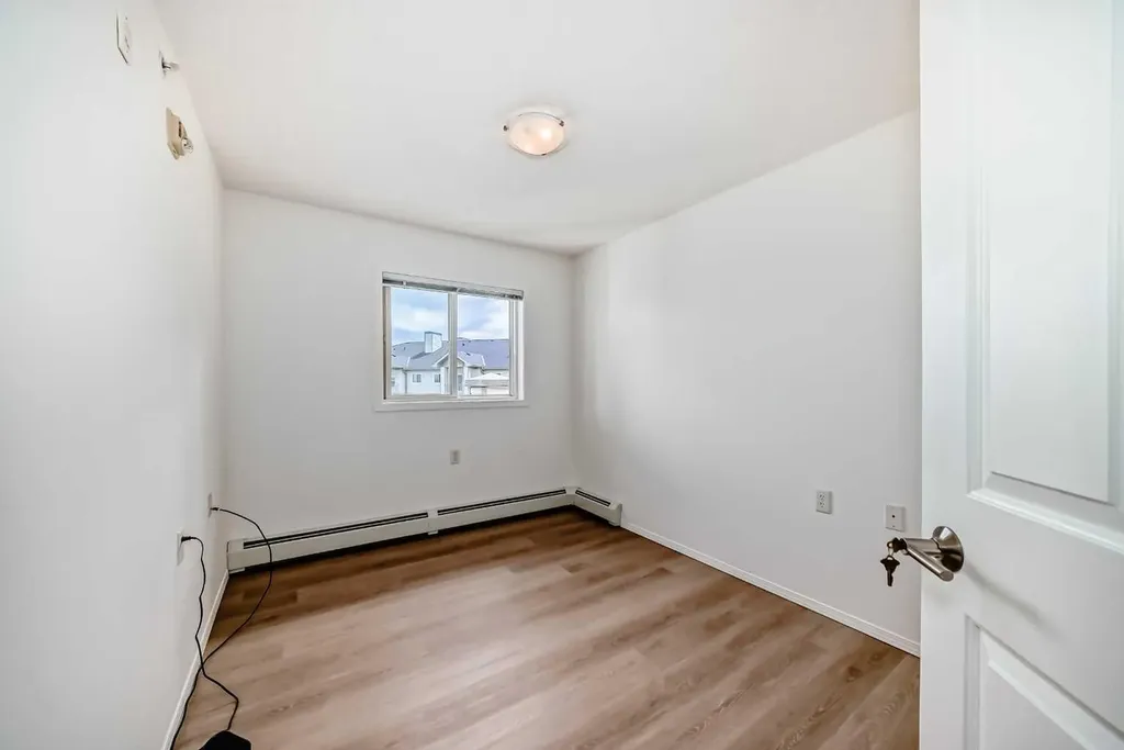5000 Somervale Court SW Calgary AB T2Y 4M1