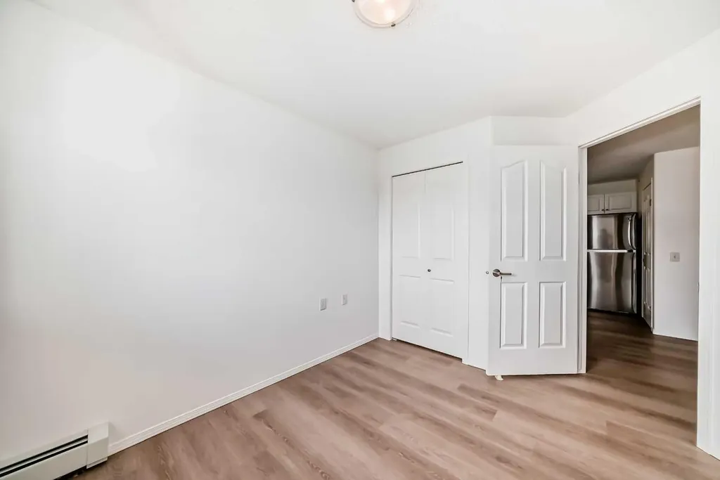 5000 Somervale Court SW Calgary AB T2Y 4M1