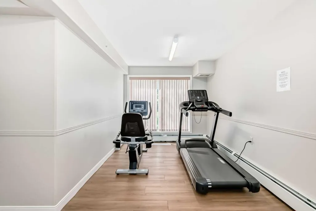 5000 Somervale Court SW Calgary AB T2Y 4M1