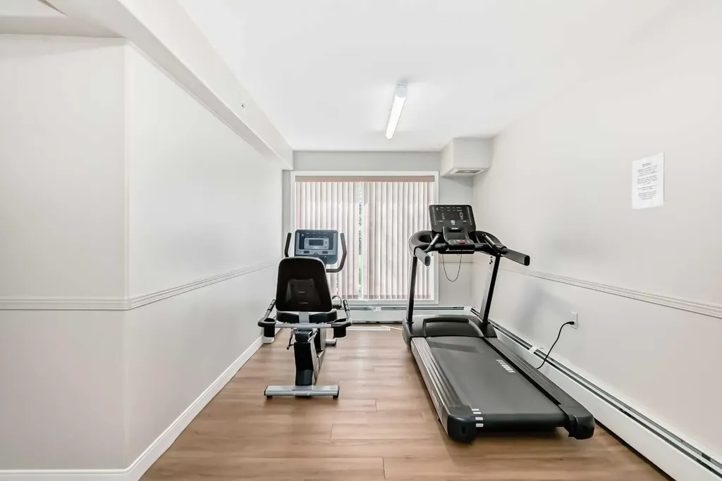 5000 Somervale Court SW Calgary AB T2Y 4M1